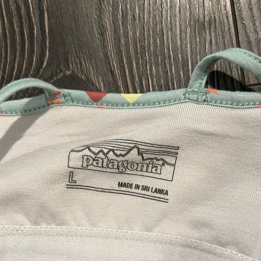 Patagonia womens tank brand new with tags. Size large - Picture 6 of 6